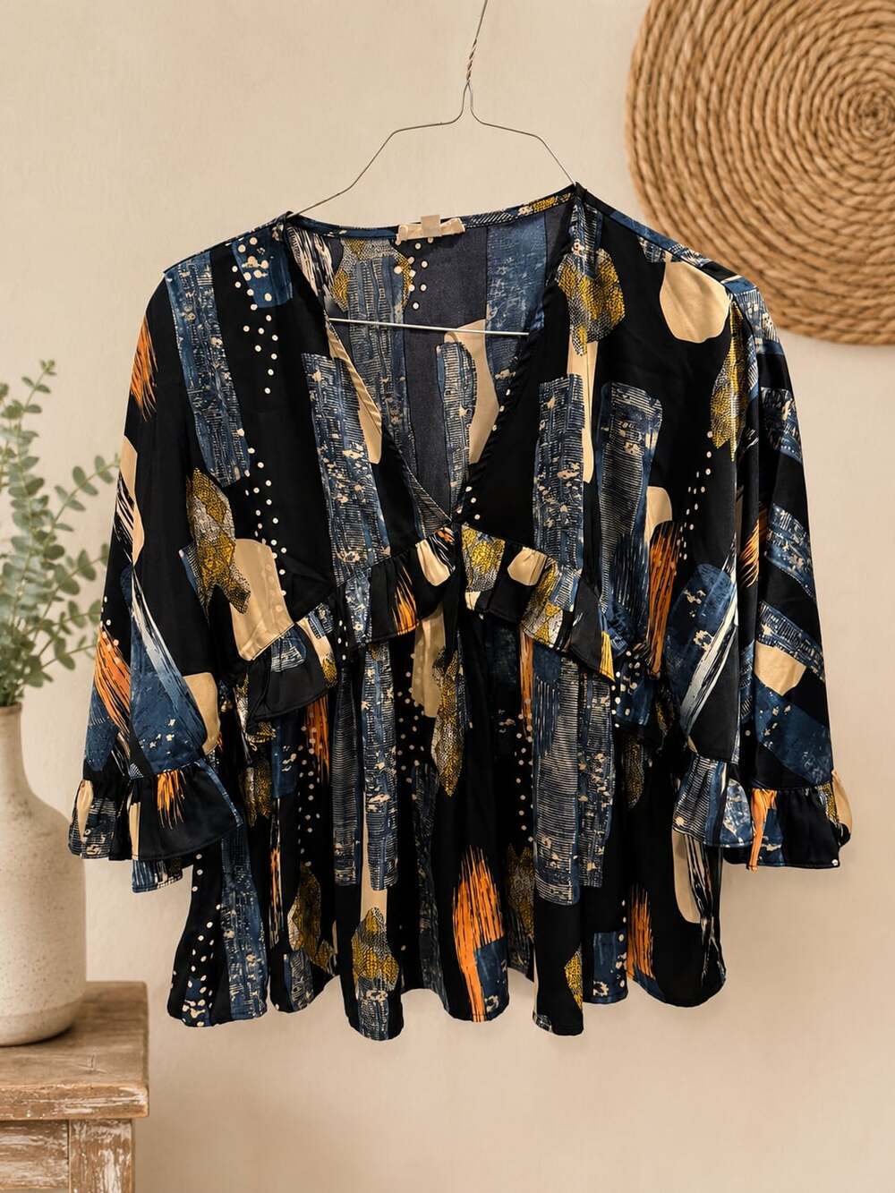 NWOT Entro Boutique Art Pattern Top Blouse Sz L